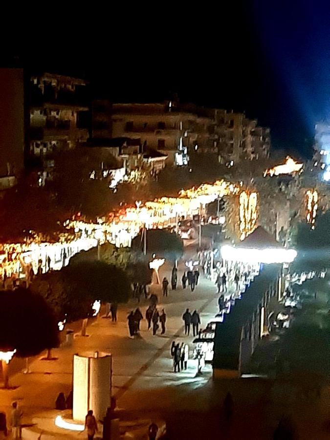 King George Sqr Apt Каламата Экстерьер фото
