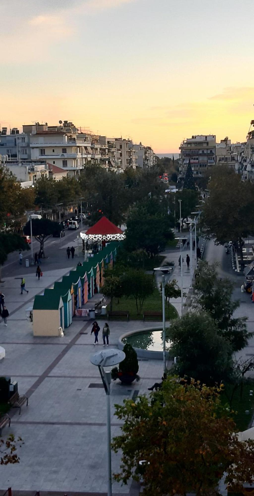 King George Sqr Apt Каламата Экстерьер фото